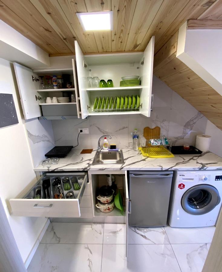 Apartment Radosevic Olympiakí Aktí Екстериор снимка