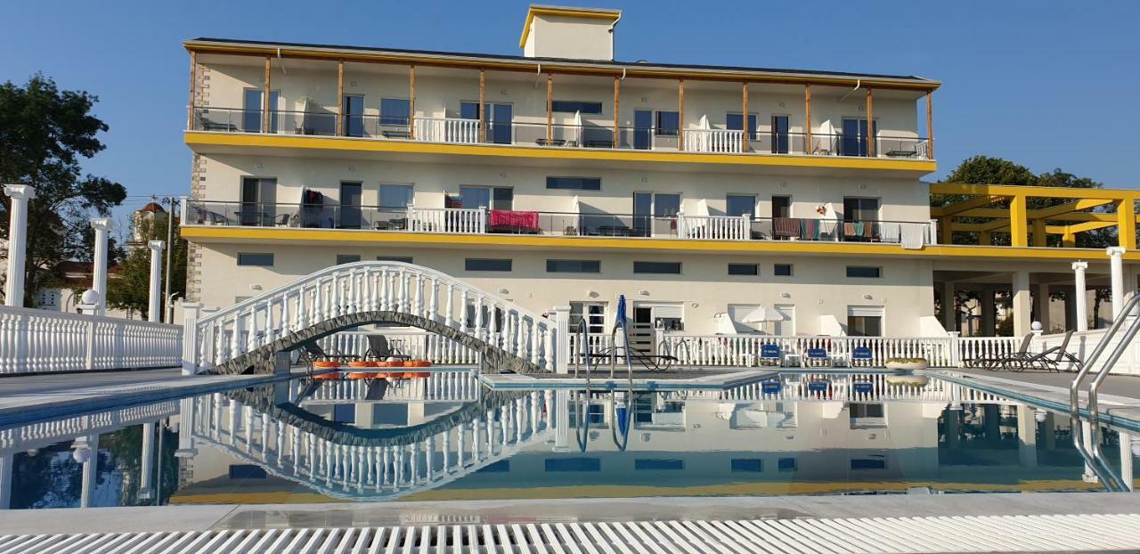 Apartment Radosevic Olympiakí Aktí Екстериор снимка